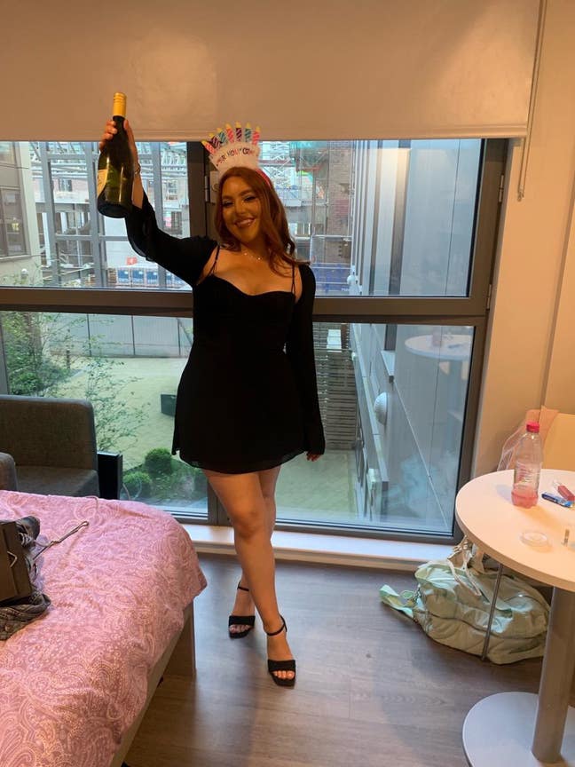 Looking for a room in nice clean house  Main Photo