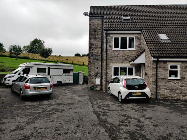 Large room with views. Main Photo