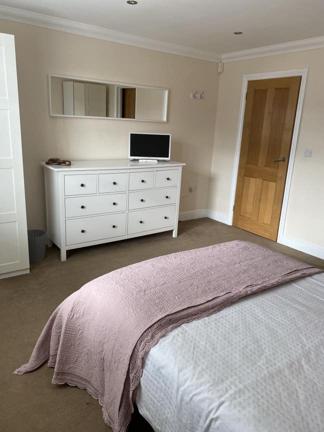 £650 Short Term Let Available Now Mon-Fri Only Main Photo