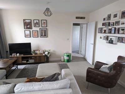 2 rooms available in a 2 bed flat  Main Photo