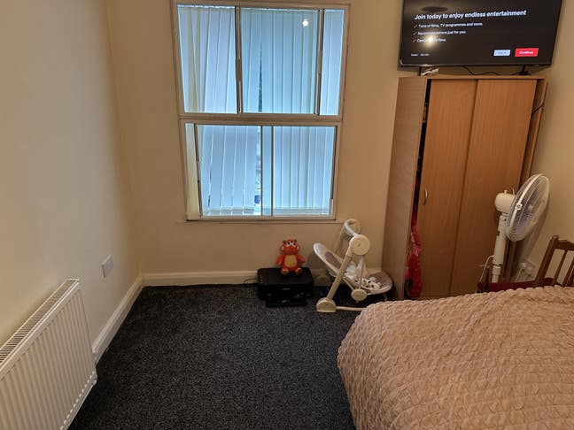 Hi I have got 1 double room for rent  Main Photo