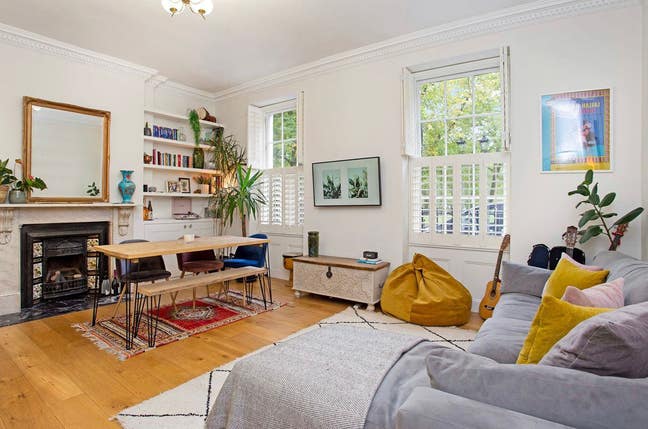 1 Room in Highbury Fields Main Photo