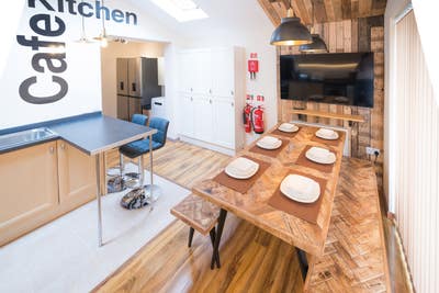Pro Living | WFH Space | Cleaner | Bills Inc Main Photo