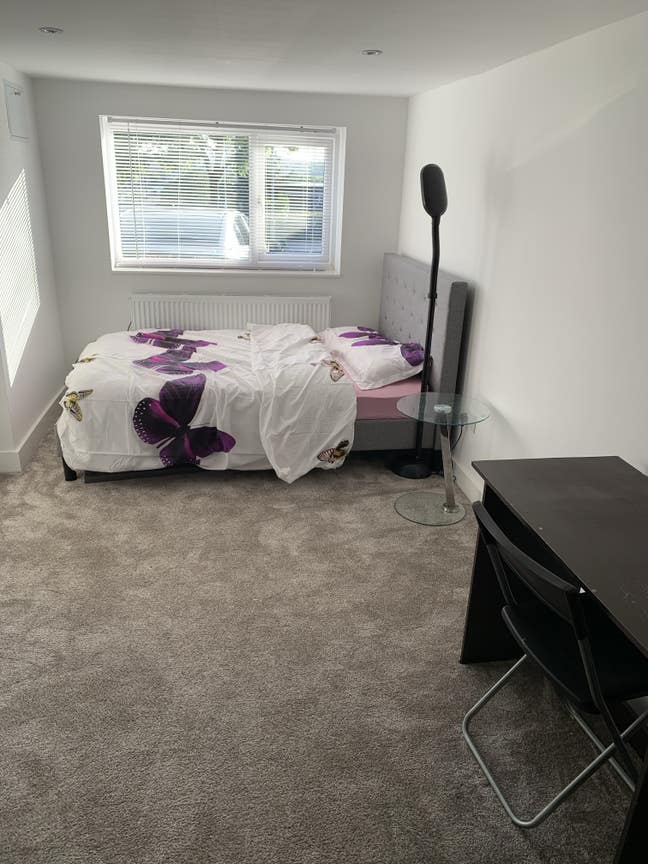 Spacious rooms  Main Photo