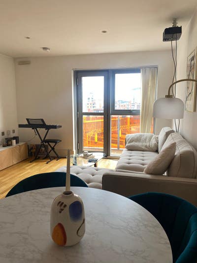 Double Bedroom in a Luxury Building Main Photo