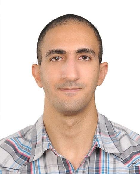 I’m a working professional based in London.... Main Photo