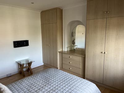 Furnished Double Room  Main Photo