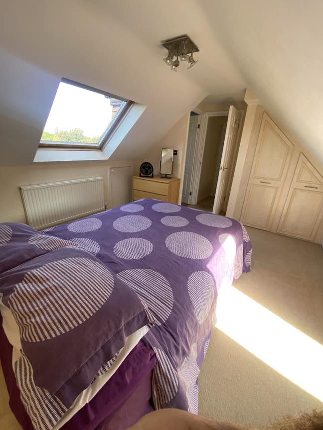 Ensuite double Room - Available Now Main Photo