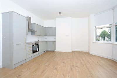 Great 3 bed apartment Main Photo