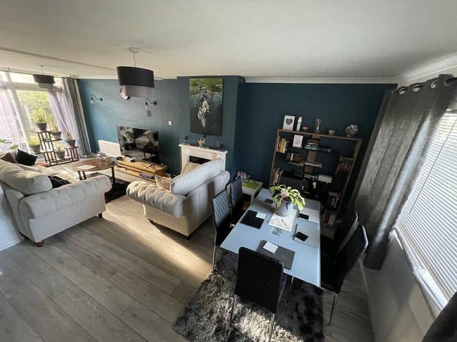 3 Bed modern family home Main Photo