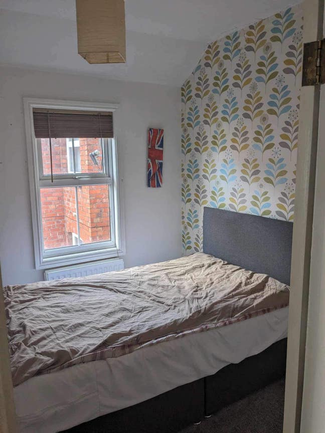 Central Shrewsbury, single room, semi-detached Main Photo