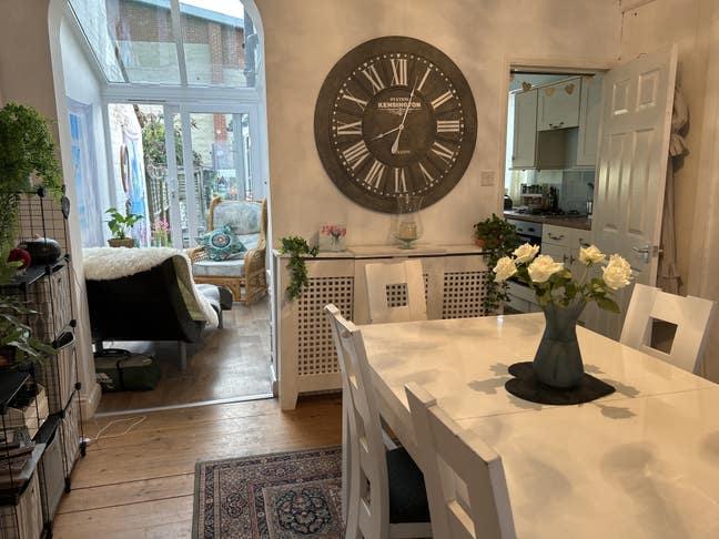 Lovely double room in my Cozy Home Main Photo