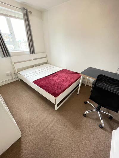 2 Bedrooms Available Next to Ucl Uni! Main Photo