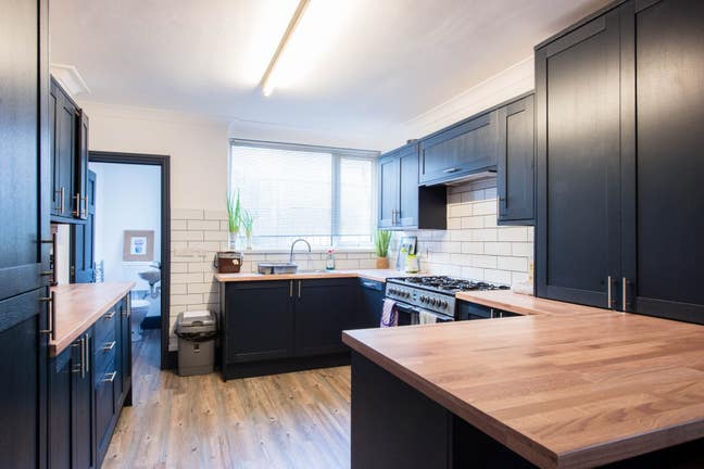 Best Professional Houseshare in Newport!!! Main Photo