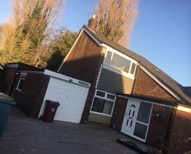 Stunning 4 Bedroom Detached Property Bolton (BL3) Main Photo