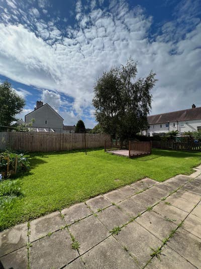 Double Room in Ground Floor Garden Flat Main Photo