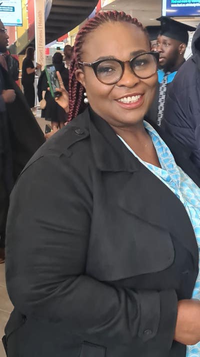 I am a female aged 61 looking for a room in N... Main Photo