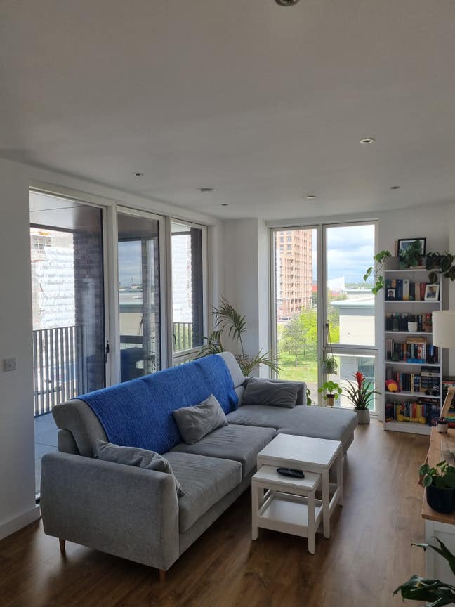 Double bedroom with own bathroom to rent  Main Photo