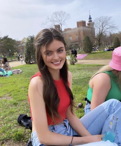 25 | easygoing, clean & sociable | 1st Jan 💛 Main Photo