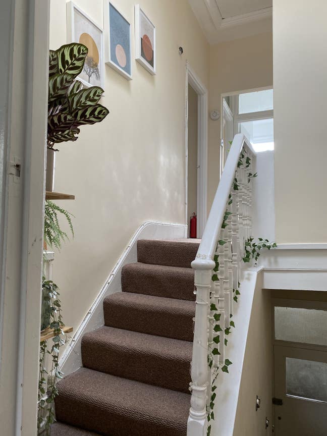 Sublet - large 1 bedroom flat West Hampstead Main Photo