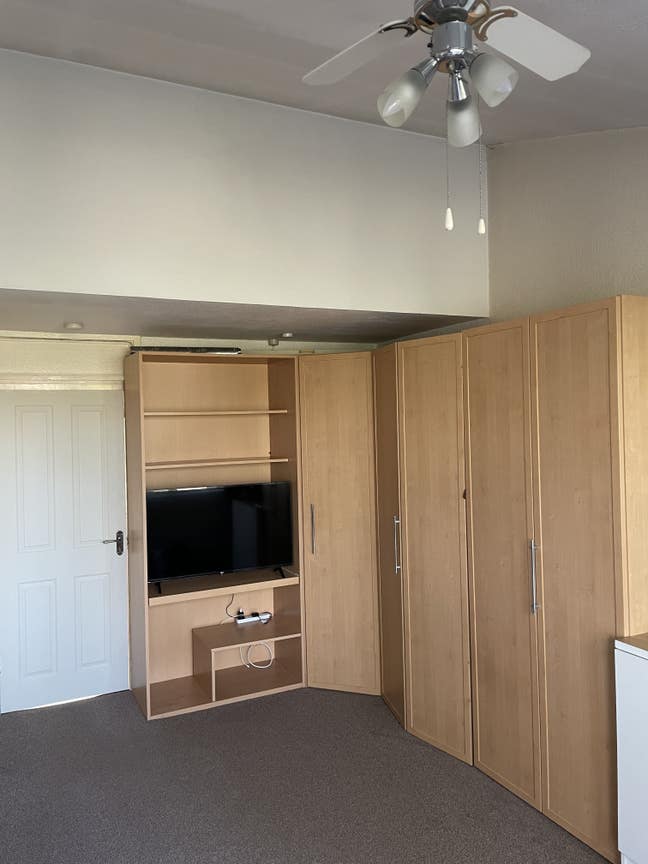 Large  Studio room with private balcony  Main Photo