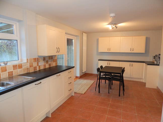 Double En Suite Room Located in Sutton Courtenay Main Photo