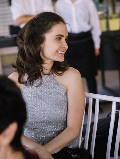 Looking for a room Main Photo