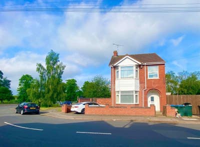 Lightfull, Double room, en-suite, in-room fridge Main Photo