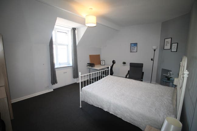 House Share - Room to Rent in Gidea Park Main Photo