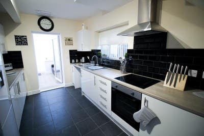 New Single En-Suite Room Available in Woodlands! Main Photo