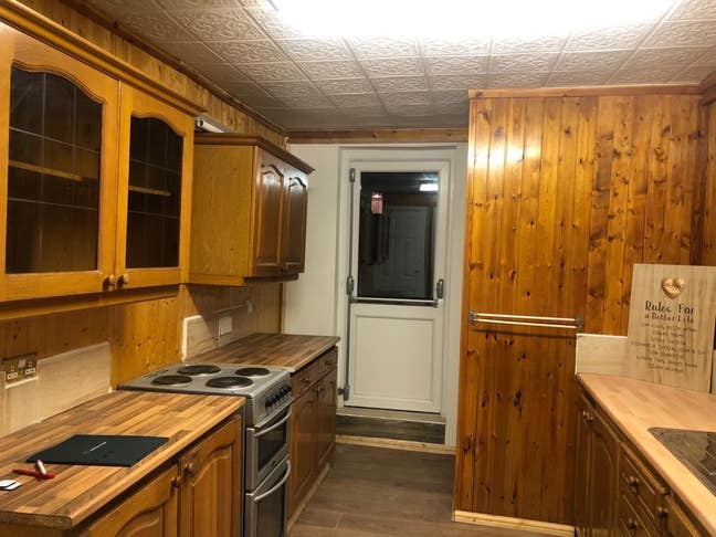 Friendly and comfortable house share Main Photo