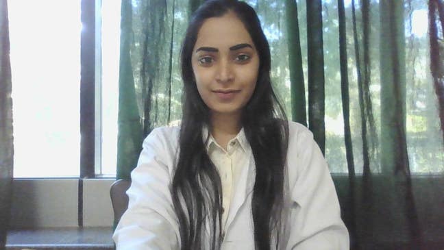 Professional Female seeks a single or double room Main Photo