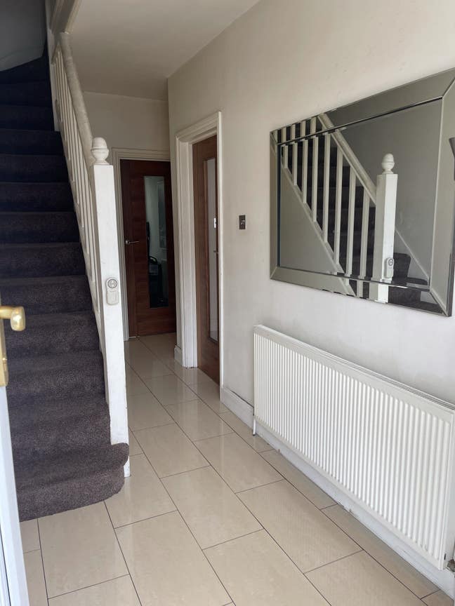 Single room for rent Main Photo