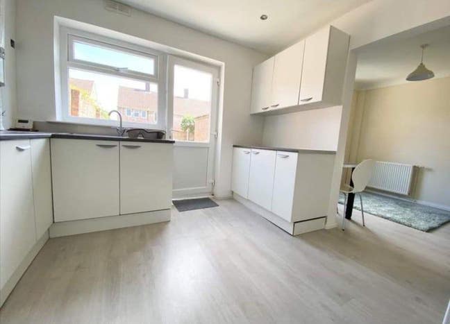 Exceptional Double Bedroom for Rent Main Photo