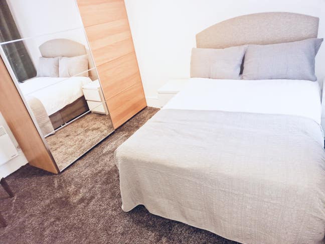 Newly refurbished beautiful bed rooms in Chorlton Main Photo