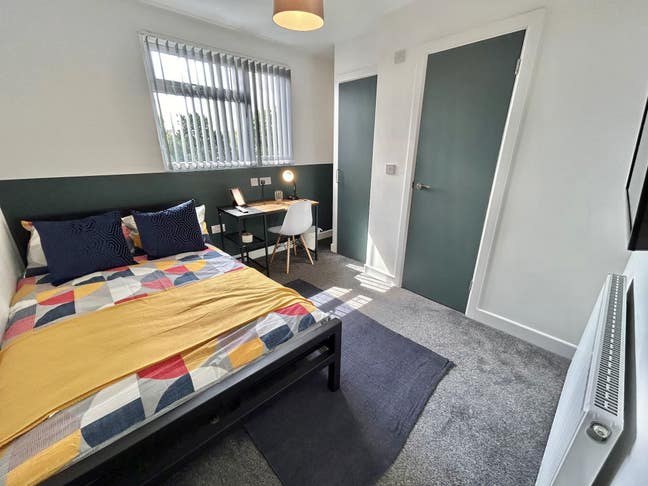 City Centre En Suites with Rear Access for Bikes!! Main Photo