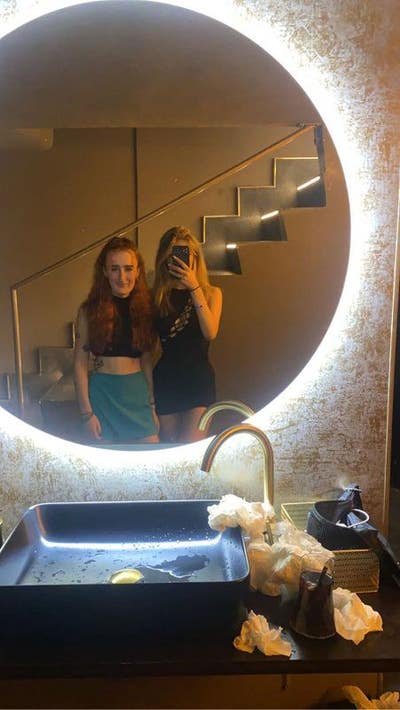 Hi! I’m looking for a room to move into fro... Main Photo