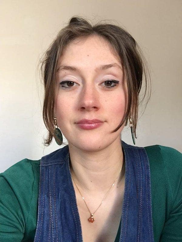 Looking for flat/house share Main Photo