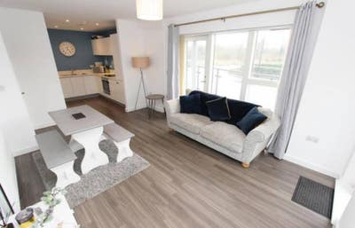 1 Bed Luxury Flat Main Photo