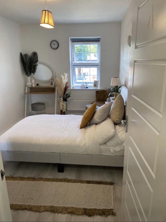 Room to Rent  Main Photo