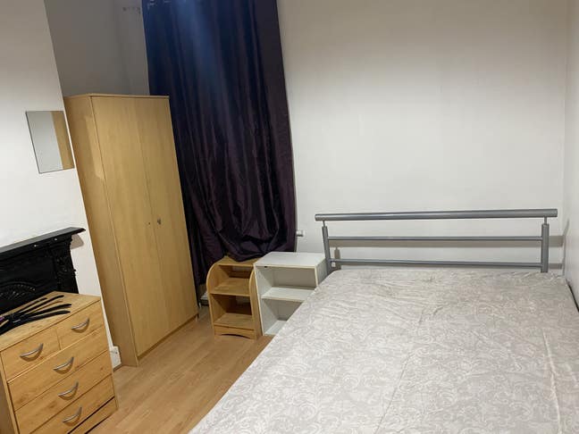 Double Room for a Single Person in Upton Park  Main Photo