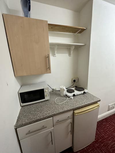 &pound;700: Nice single room to rent immediately  Main Photo
