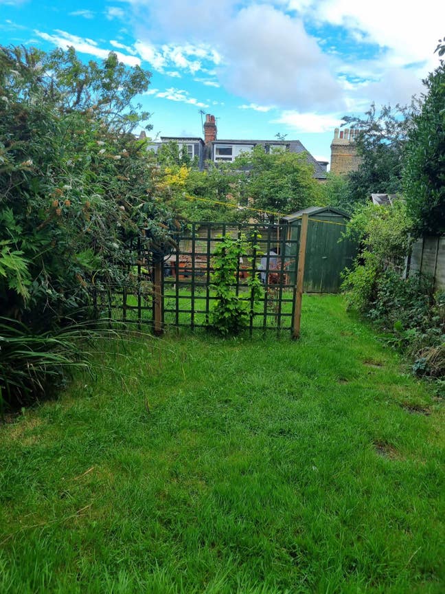 Large double room in big flat near Finsbury Park Main Photo