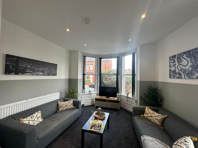 ✨🏠2 Exceptional Rooms Available Now!! 🤩 Main Photo