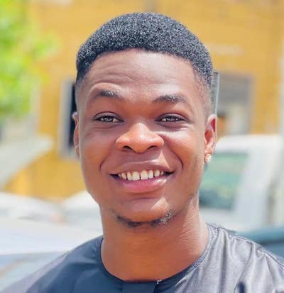 A friendly professional seeking flatshare  Main Photo