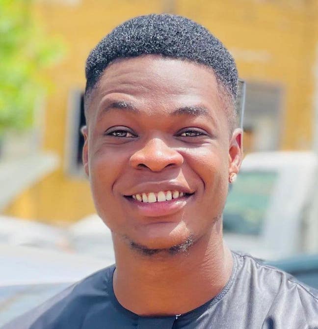 A friendly professional seeking flatshare  Main Photo