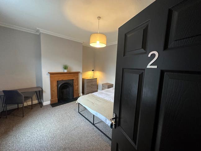 Huge Double rooms in updated Banbury period house Main Photo