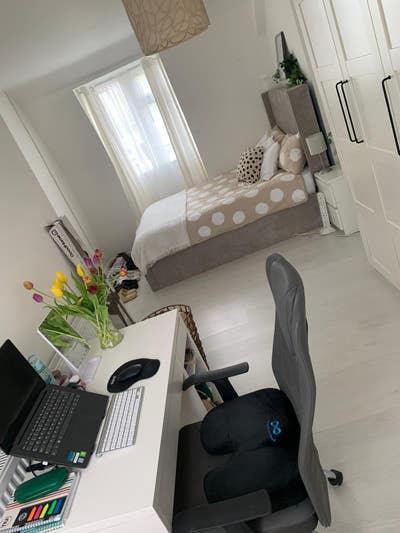 Large double bedroom close to Archway station. Main Photo