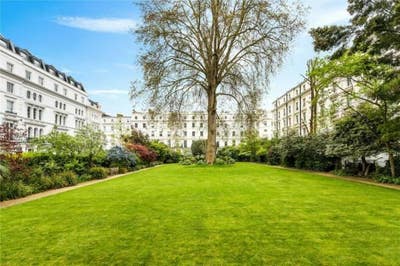 Notting Hill Flat, with large Private Garden Main Photo
