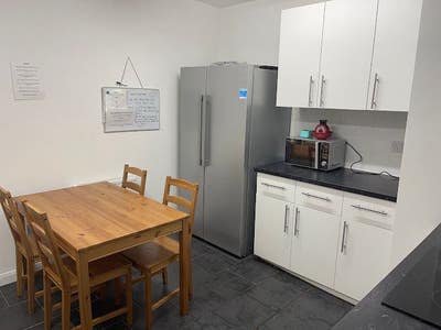 Ensuite bedroom in house 5 mins from Warwick Uni Main Photo